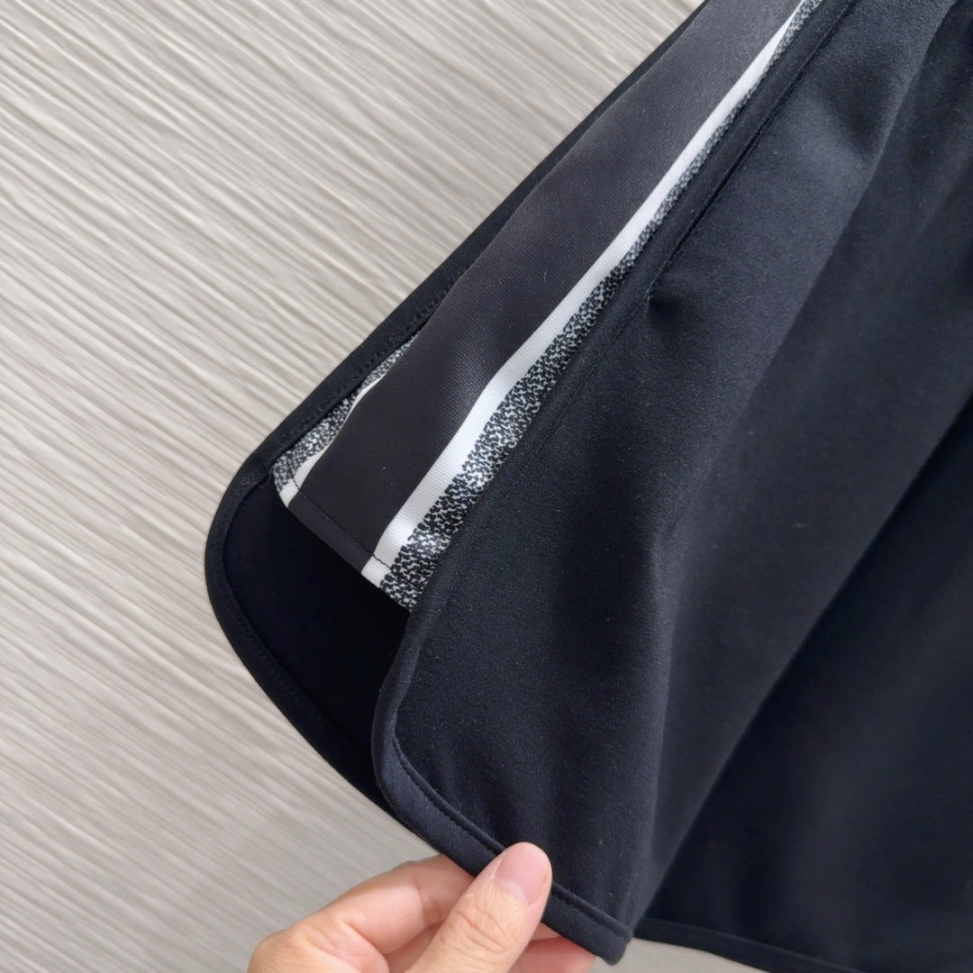 25 Summer new bee logo simple suit