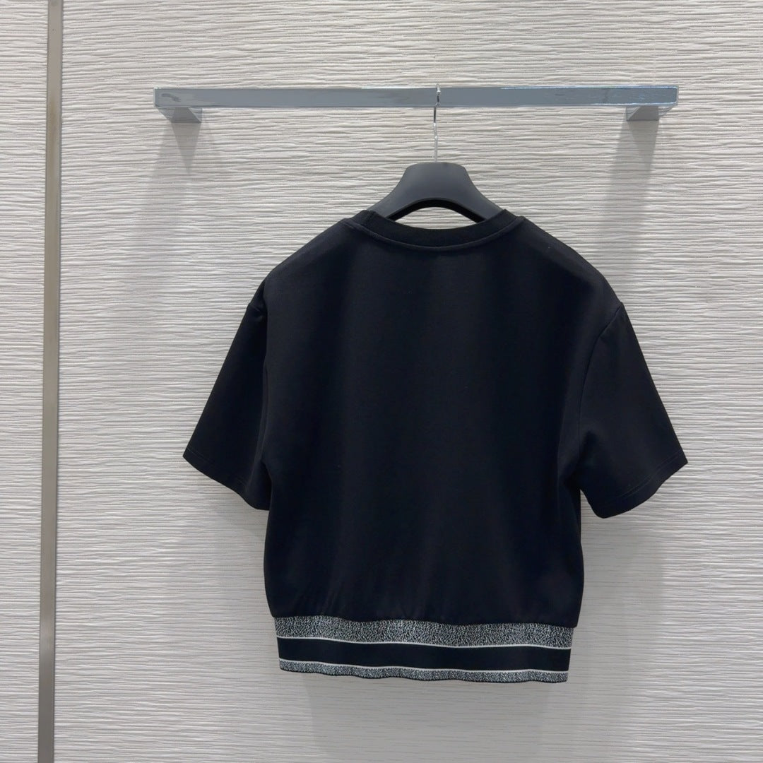 25 Summer new bee logo simple suit