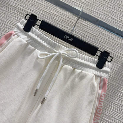 25 Summer new bee logo simple suit