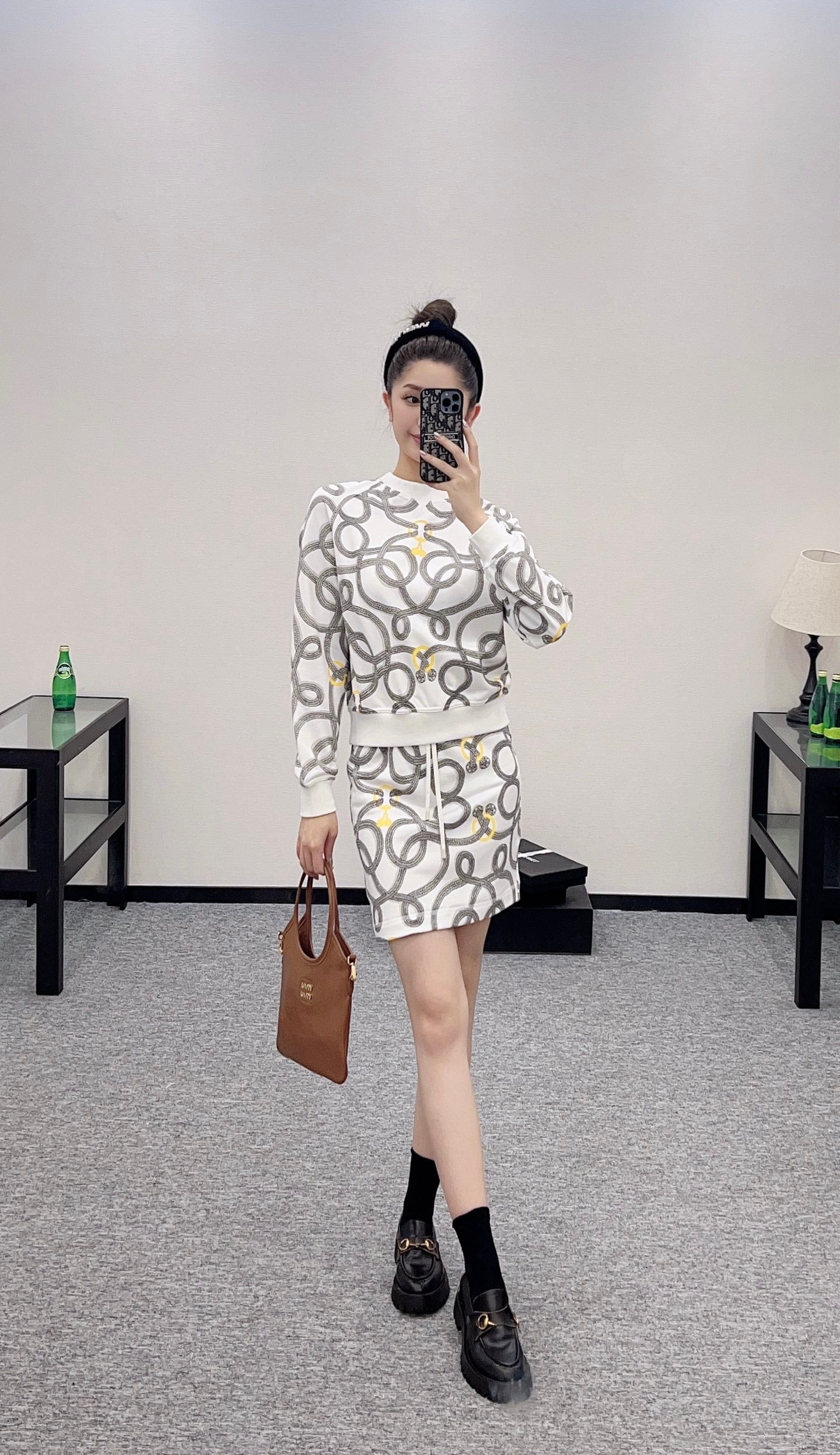 H 24 Rope knot pullover sweater half skirt suit