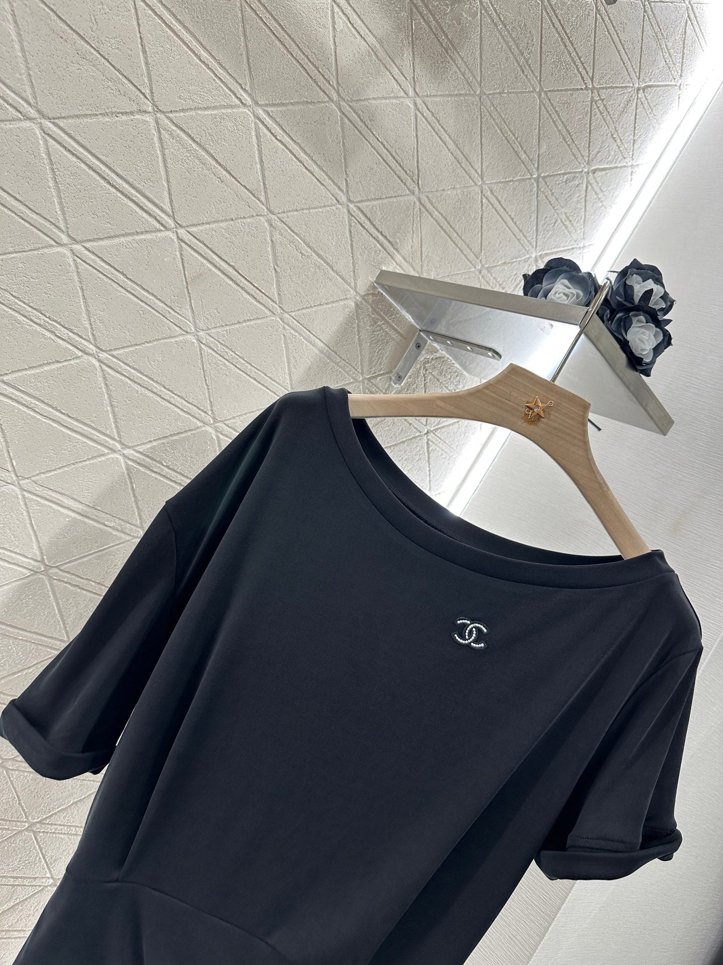 2025 Summer New Arrival Asymmetric Short Sleeve Drawstring Trousers Set