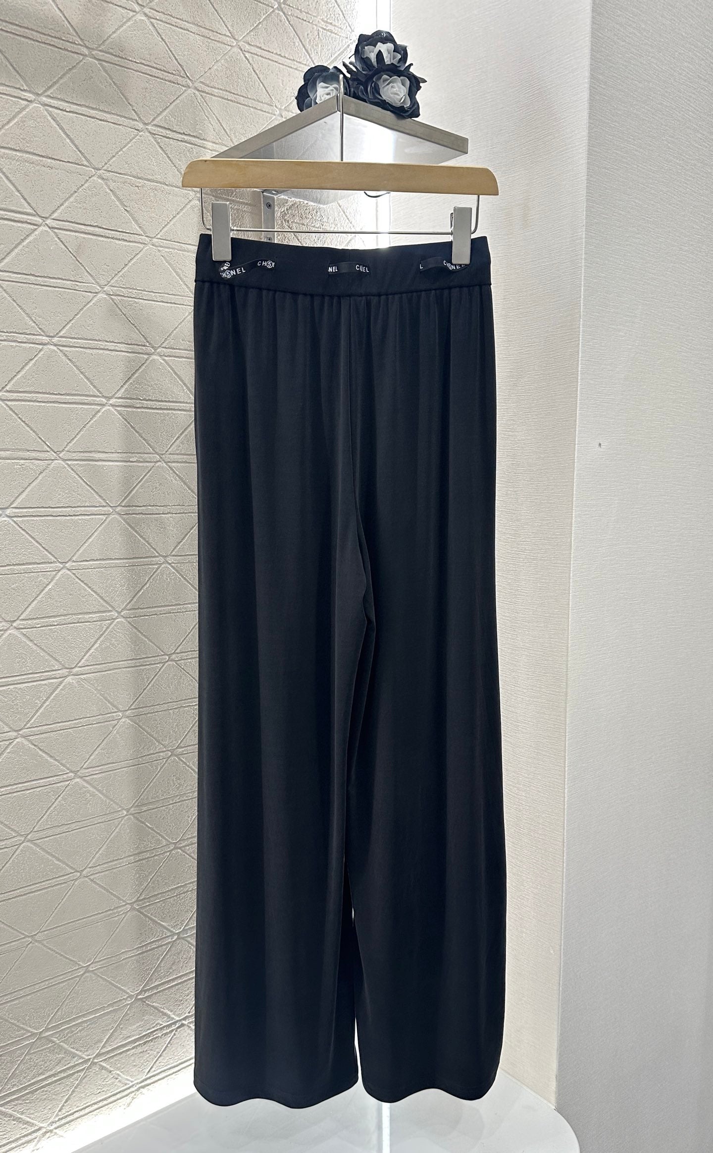 2025 Summer New Arrival Asymmetric Short Sleeve Drawstring Trousers Set