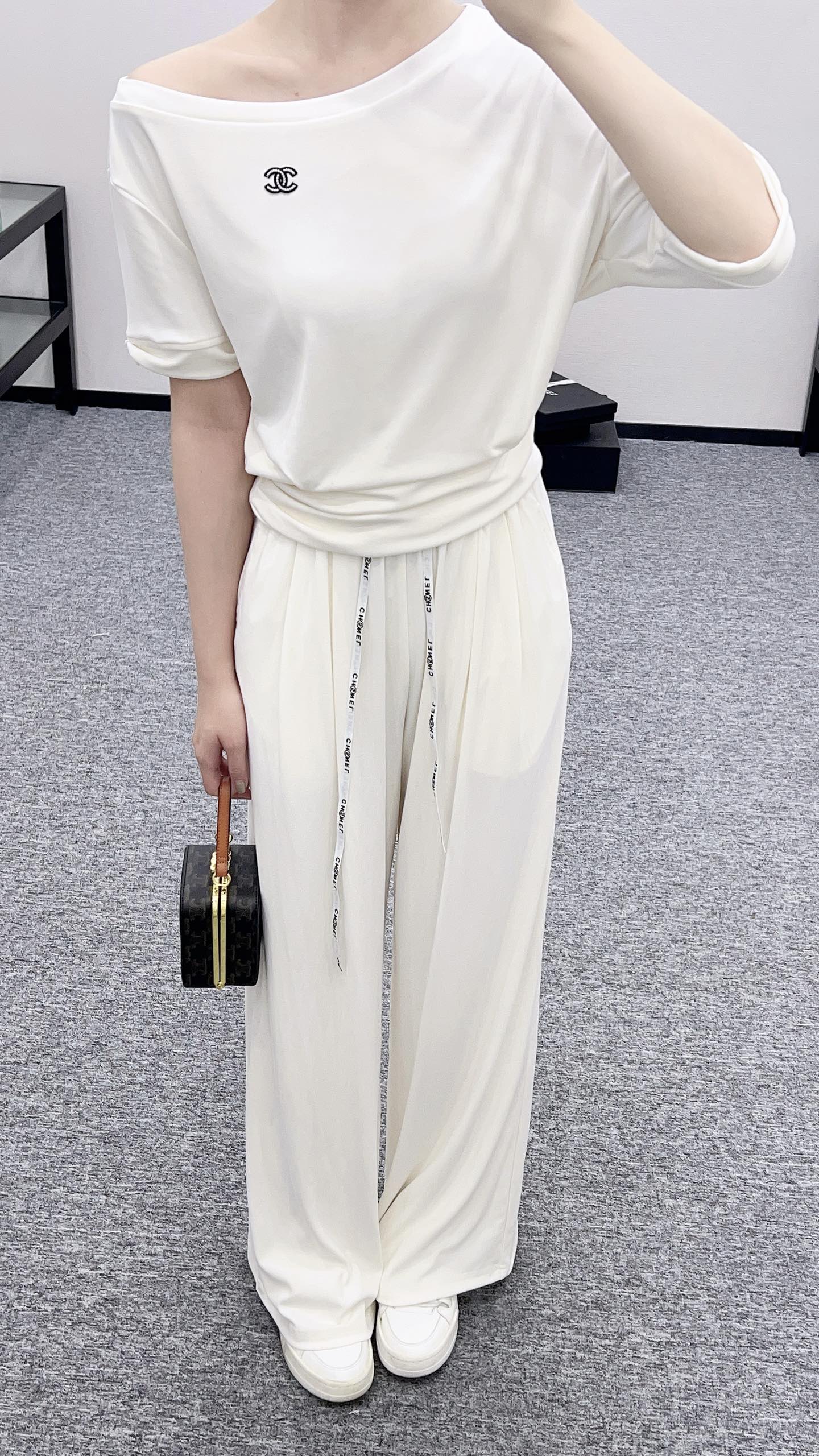 2025 Summer New Arrival Asymmetric Short Sleeve Drawstring Trousers Set
