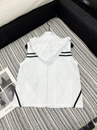 25 Summer new contrast color hooded vest with elastic waist drawstring shorts suit