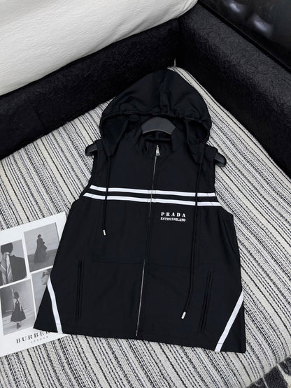 25 Summer new contrast color hooded vest with elastic waist drawstring shorts suit