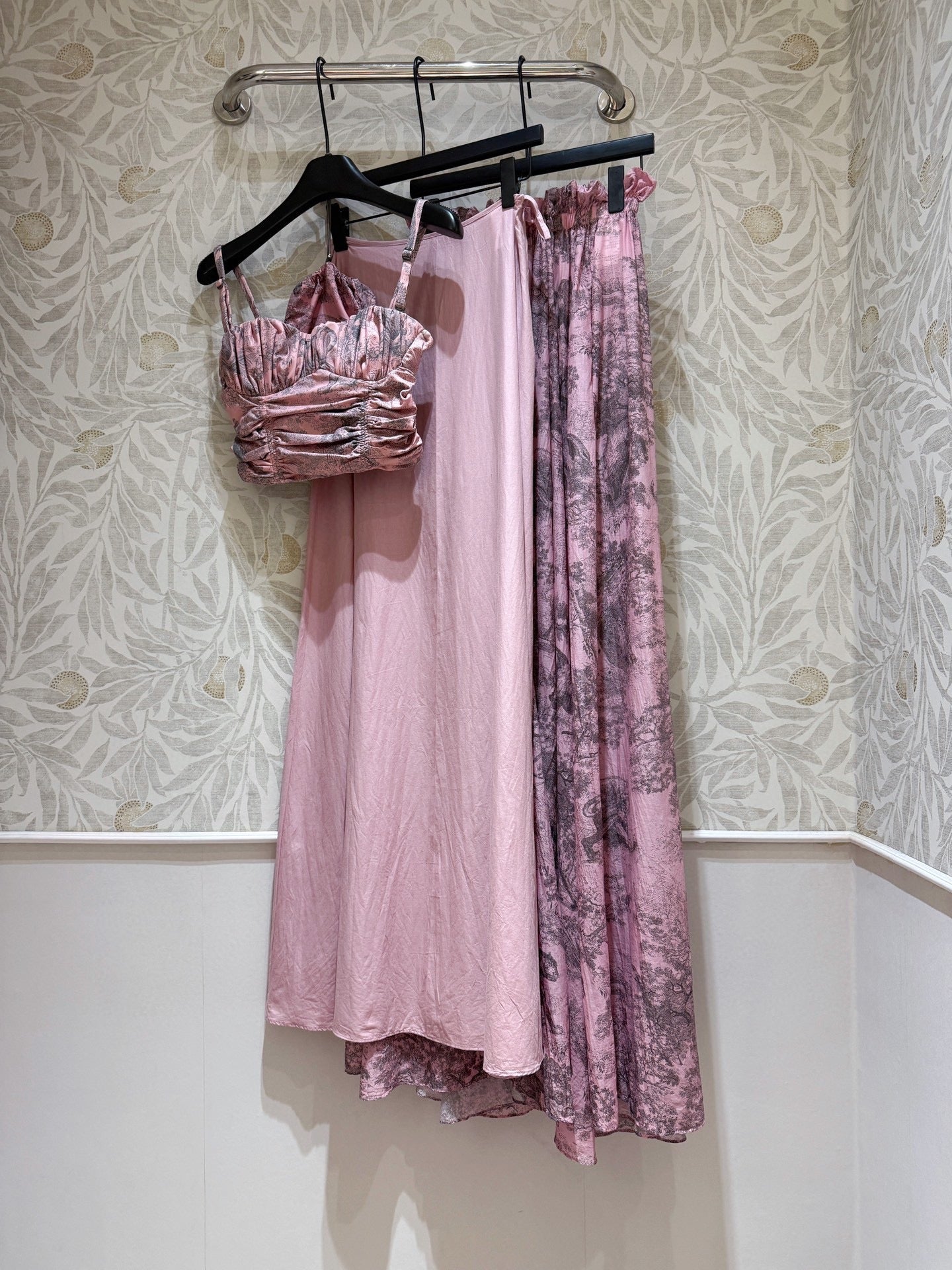 25 Summer new pink tube top swimsuit top with same series maxi skirt