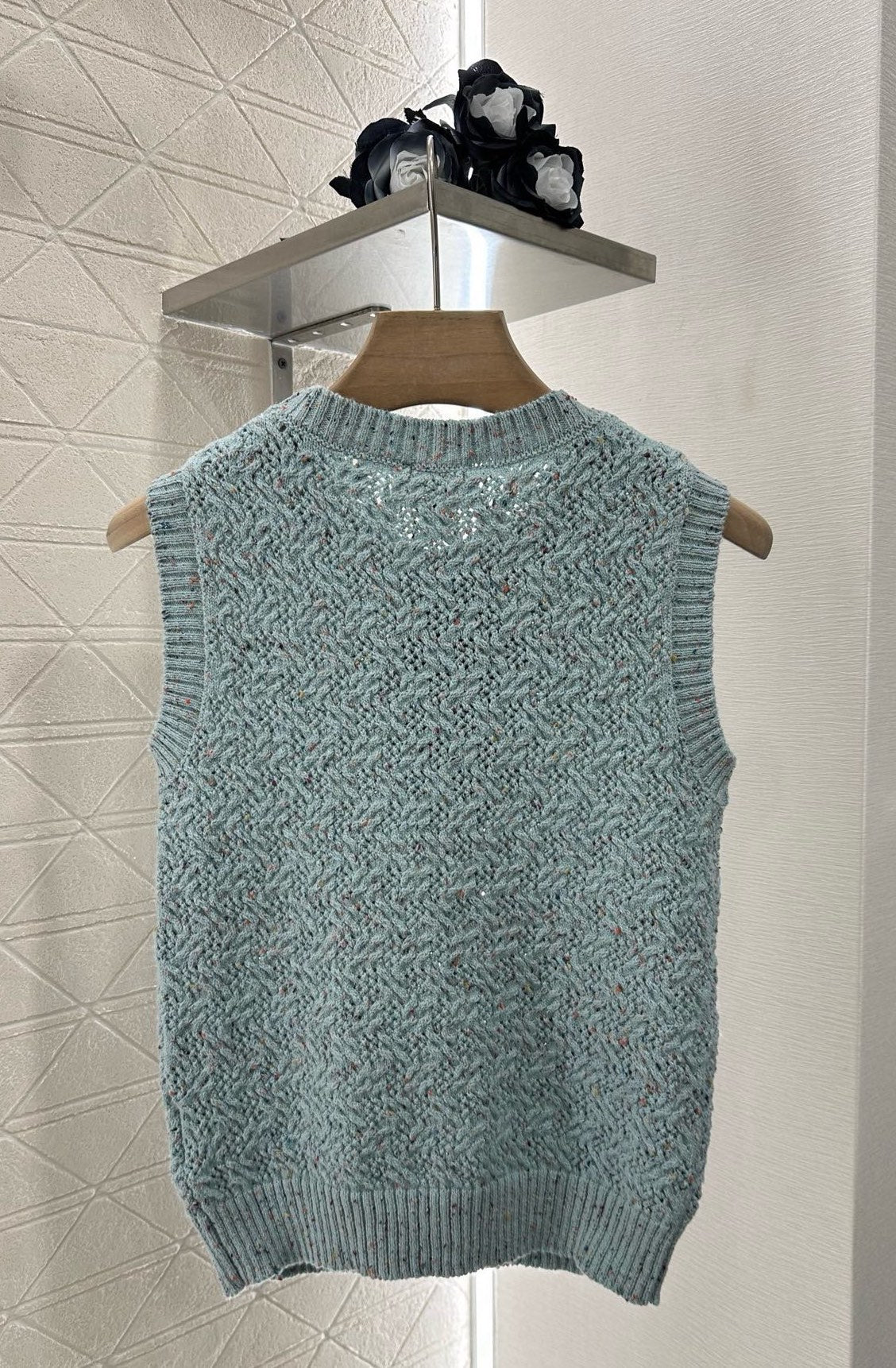 25 new summer leaf knitted vest