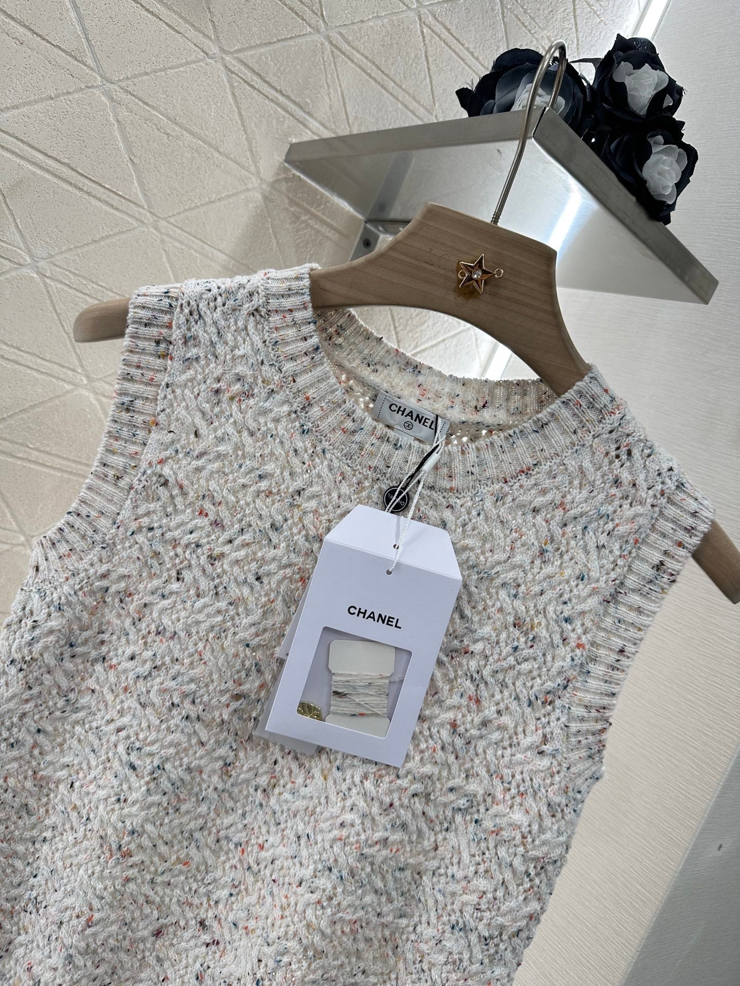 25 new summer leaf knitted vest