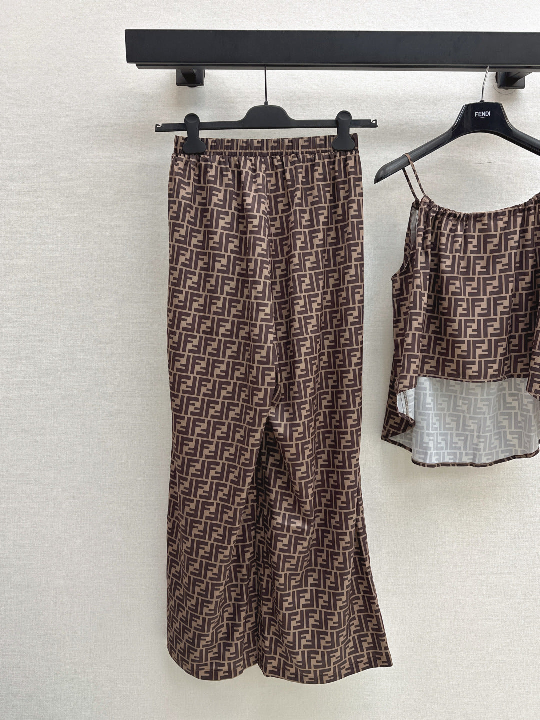 25Ss Spring and Summer New Style Old Flower Pattern Suspender Top + High Waist Wide Leg Pants Set