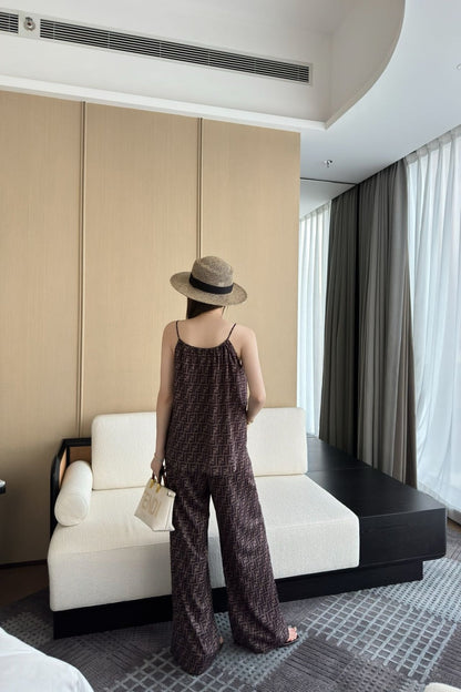 25Ss Spring and Summer New Style Old Flower Pattern Suspender Top + High Waist Wide Leg Pants Set