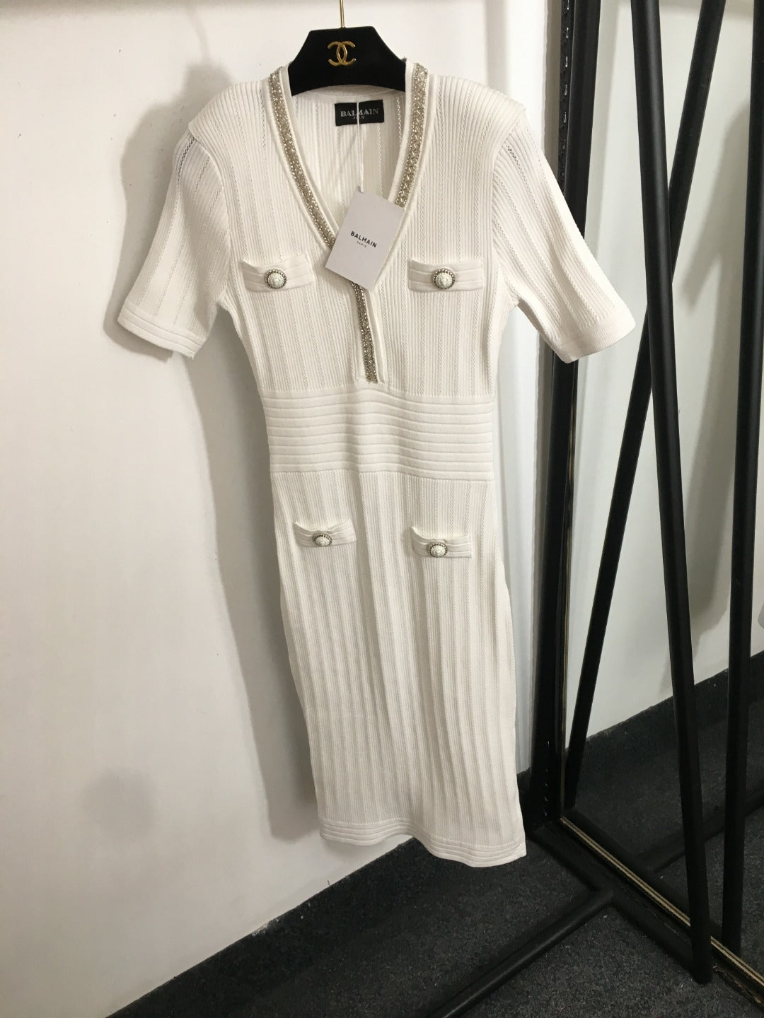 25 Summer New Heavy-duty Diamond Beaded V-neck Waisted Knitted Short-sleeved Dress