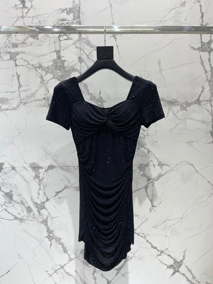 25 Nouvelle robe slim plissée en maille diamantée d'été