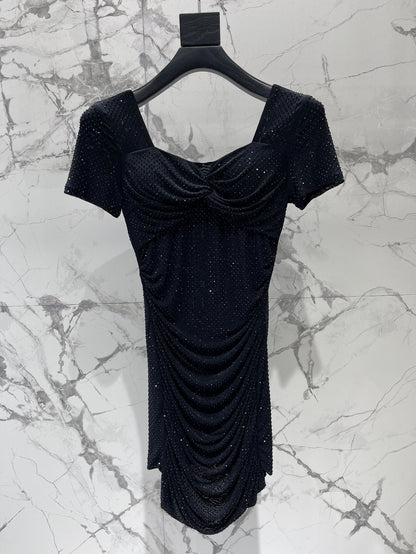 25 Nouvelle robe slim plissée en maille diamantée d'été