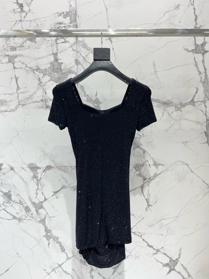 25 Nouvelle robe slim plissée en maille diamantée d'été