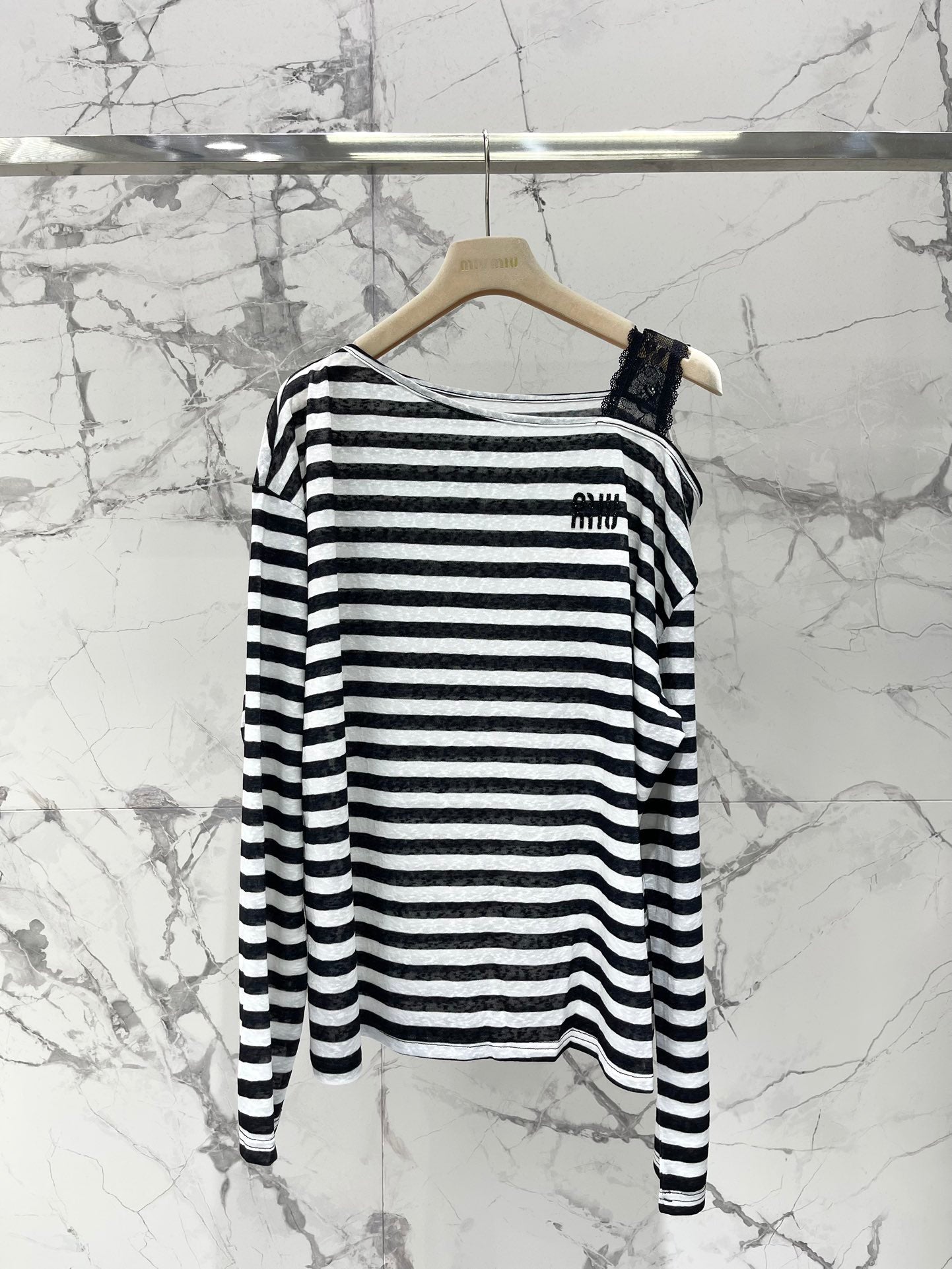 25 Summer new off-shoulder striped sun protection blouse