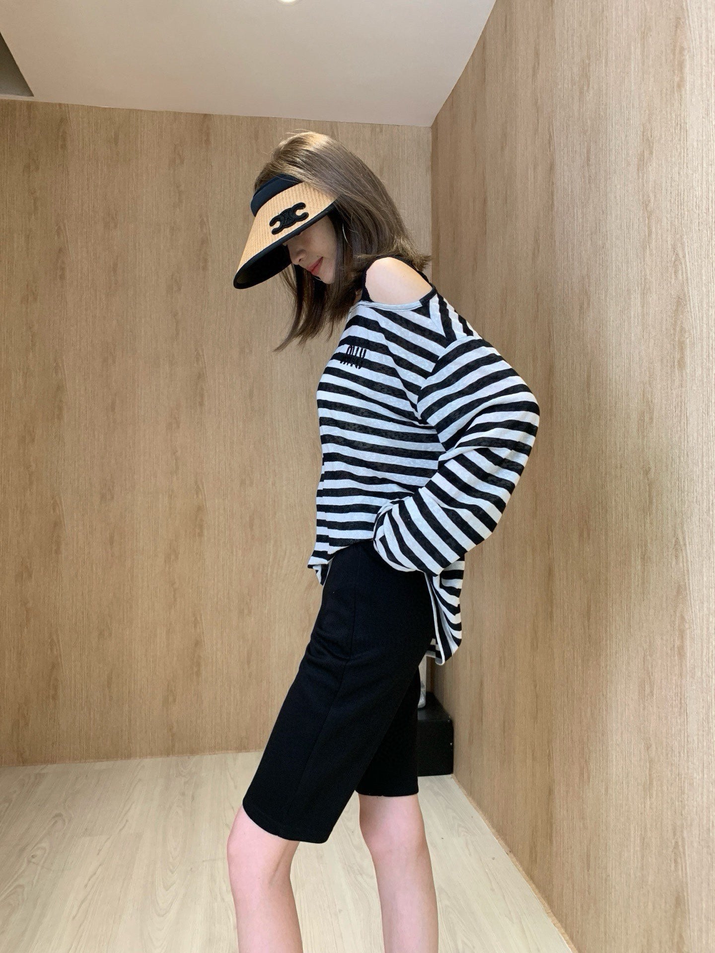 25 Summer new off-shoulder striped sun protection blouse