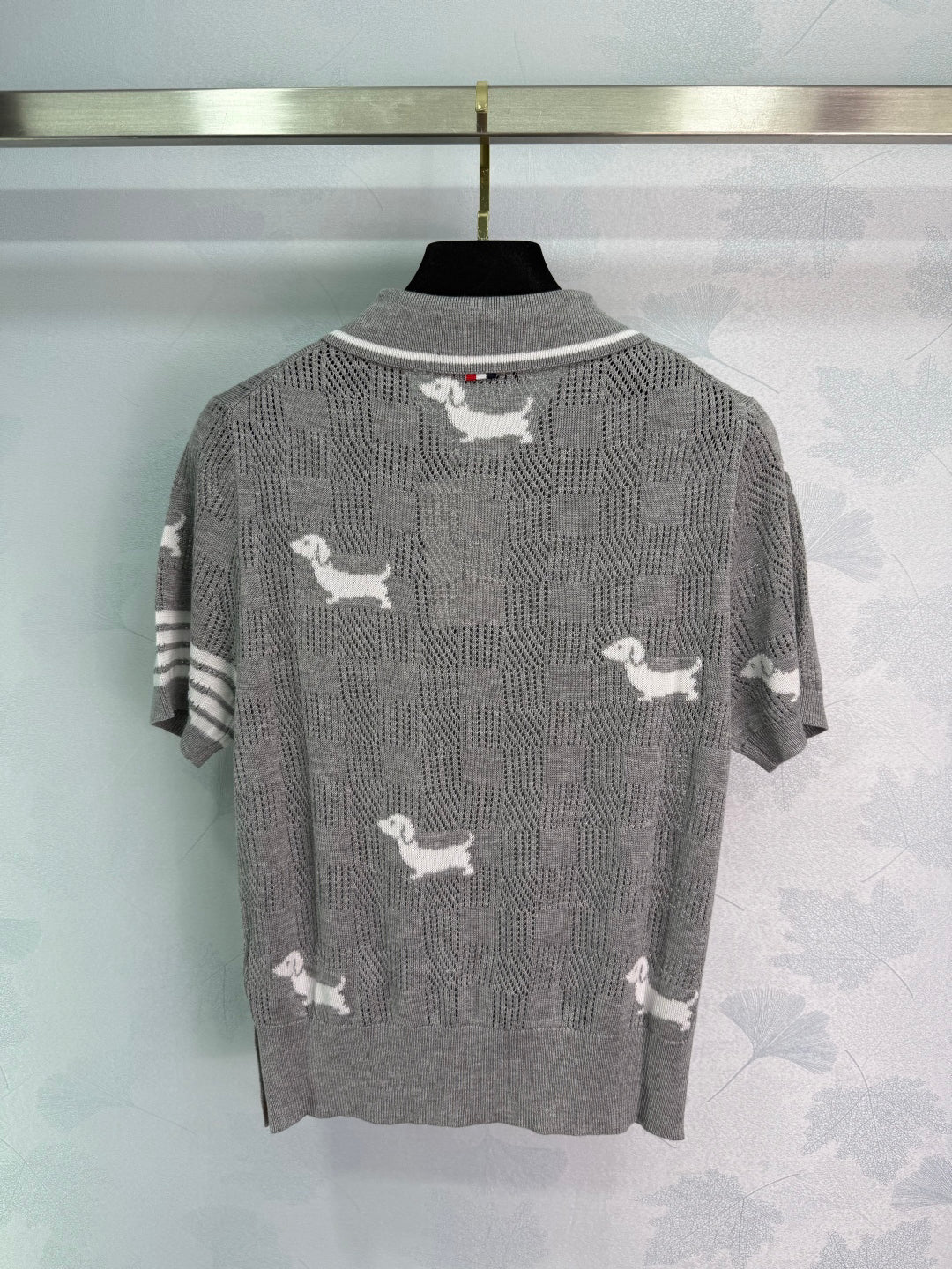 TH 25 Gray Puppy Knit Short Sleeve