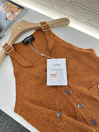 C 2025 new style new buckle knitted vest