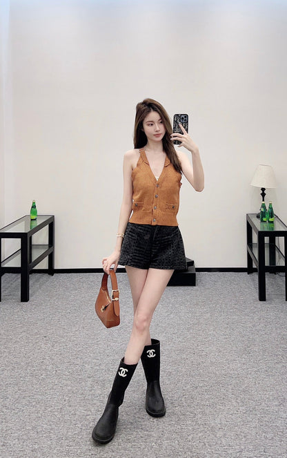 C 2025 new style new buckle knitted vest