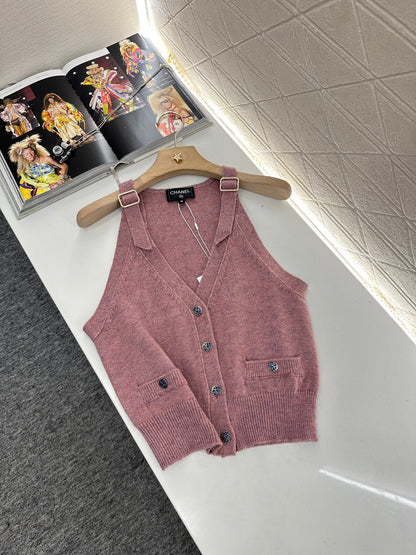 C 2025 new style new buckle knitted vest