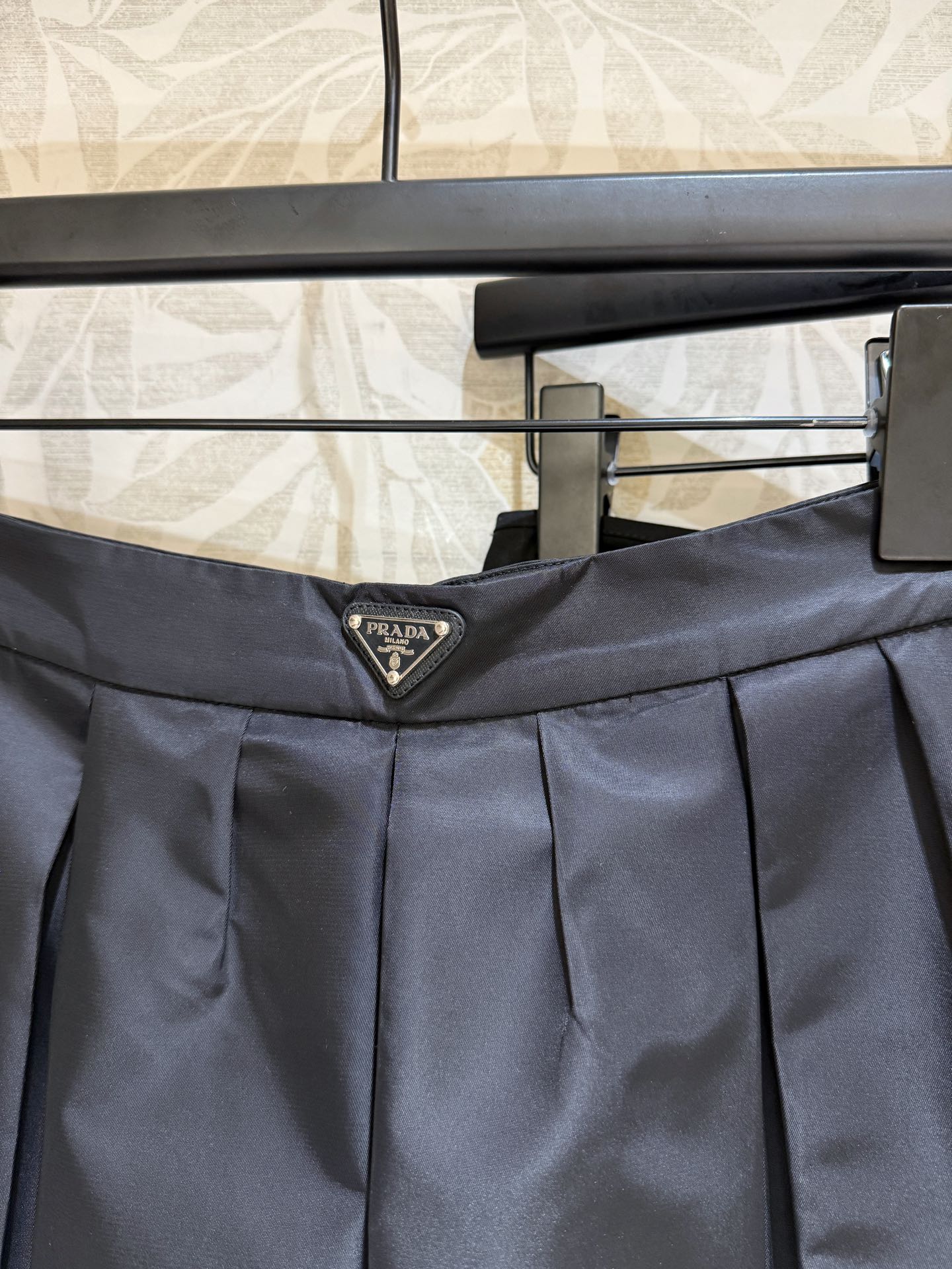 D 25 New Summer Nylon Slit Skirt