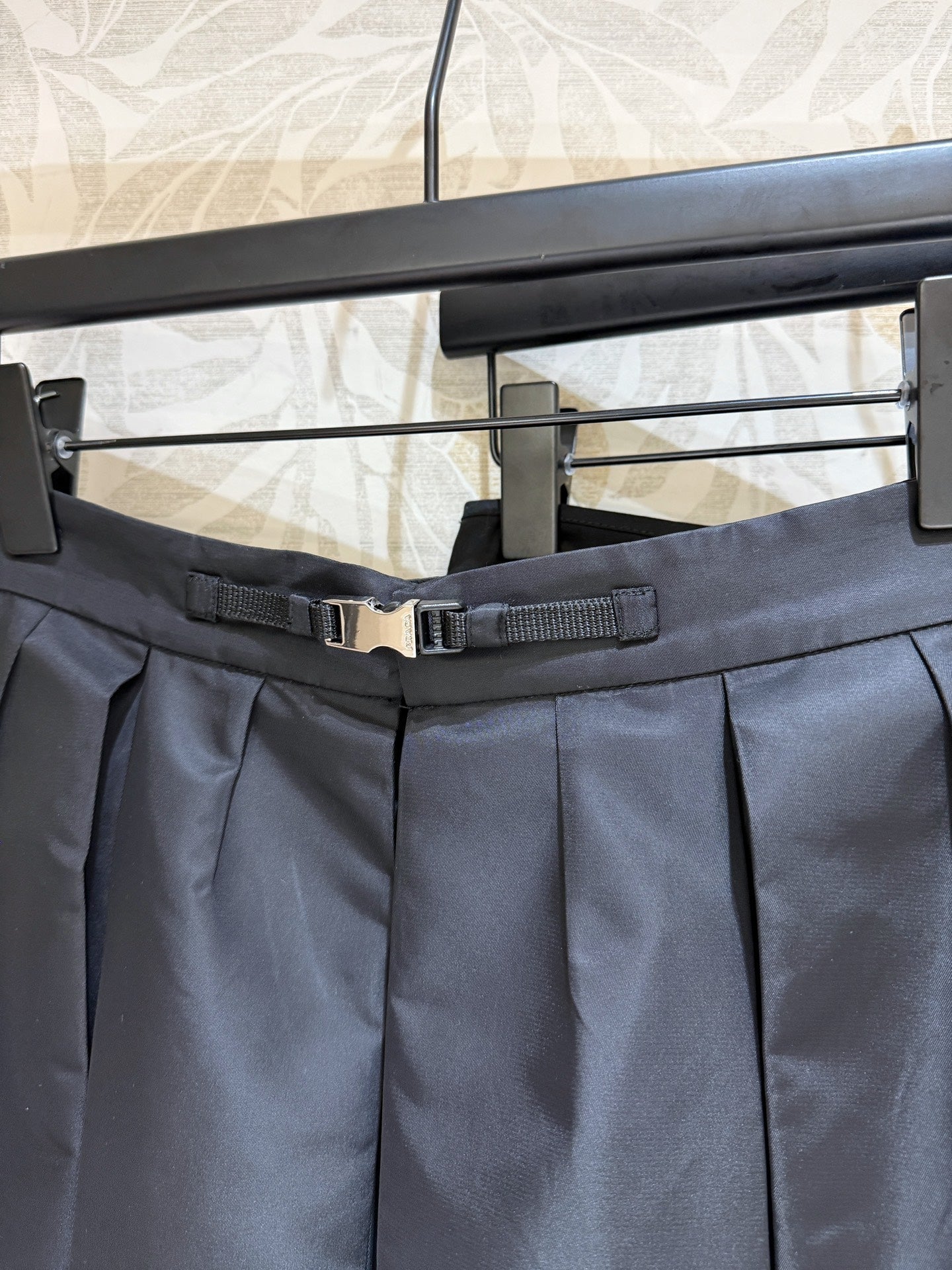 D 25 New Summer Nylon Slit Skirt