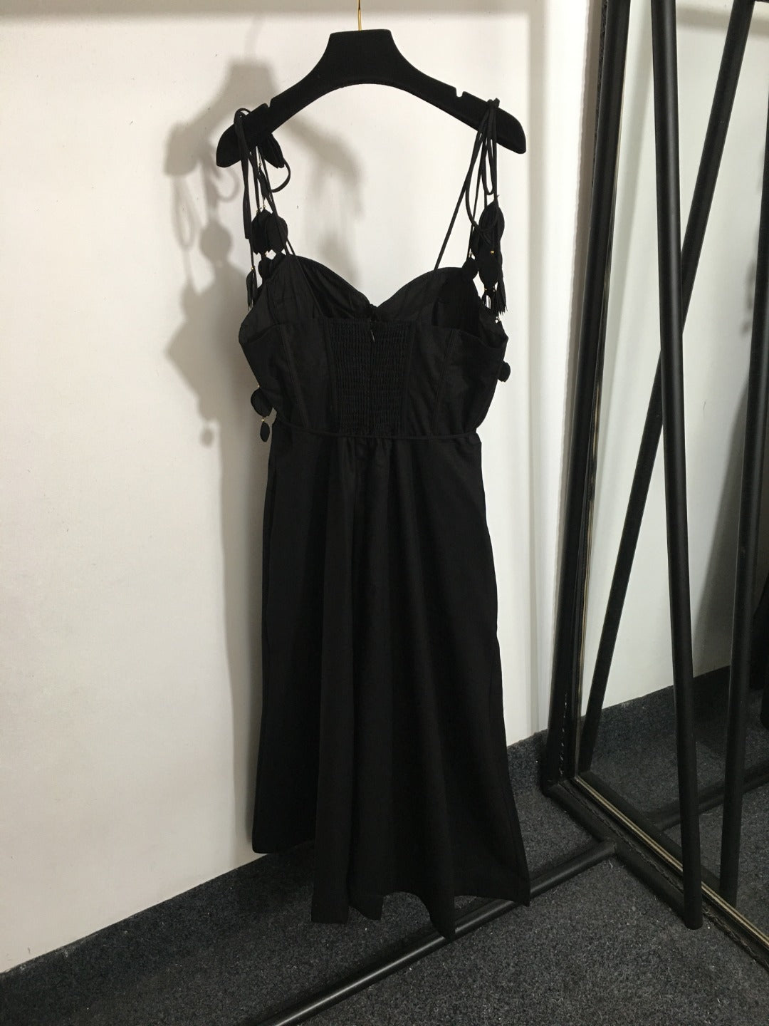 v 25 Summer New Petal Lace-up Tube Top Suspender Dress