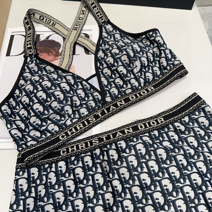 D 25 Athletic Zip Tank + Shorts Set