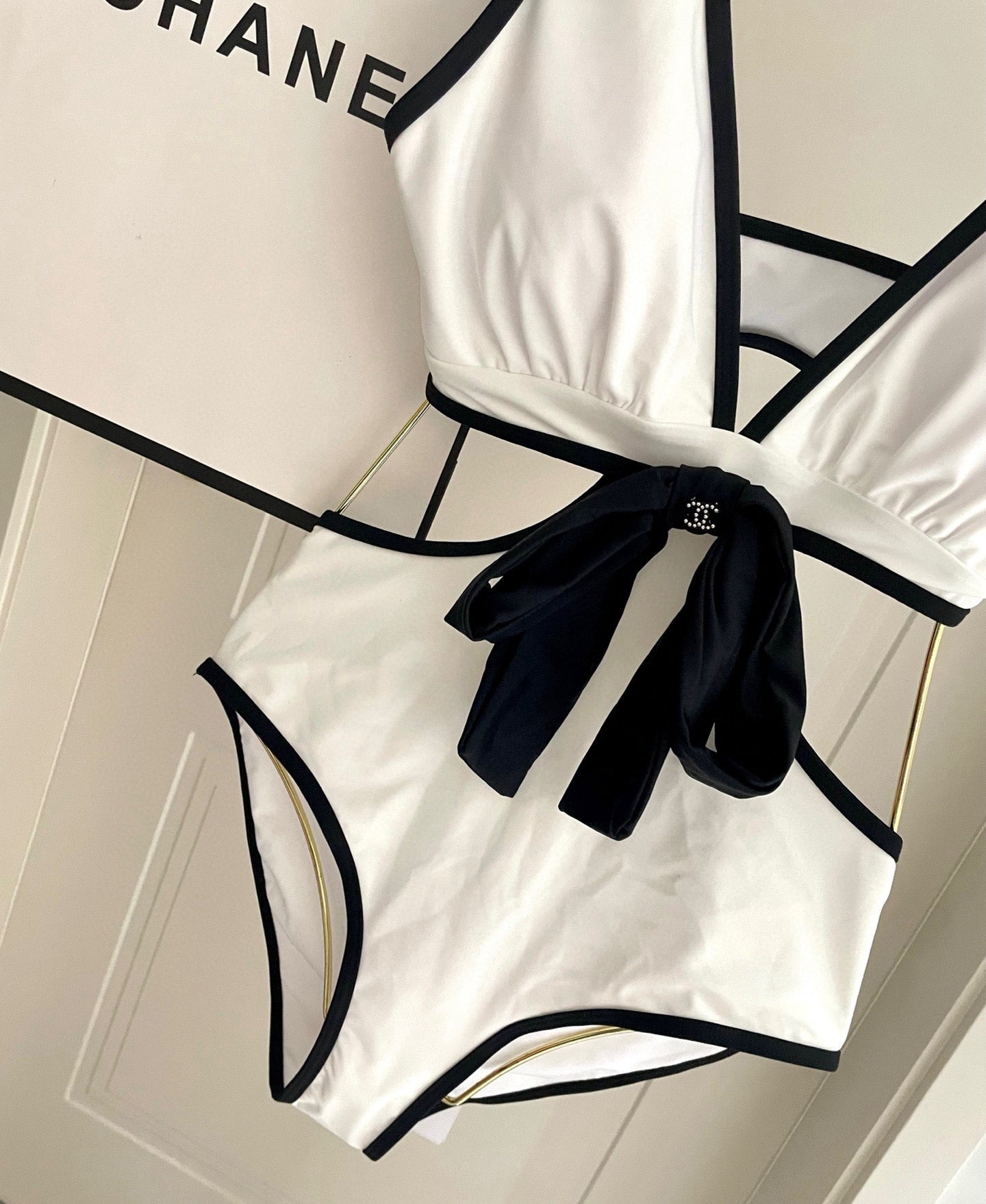 C 25 One-piece bow swimsuit
