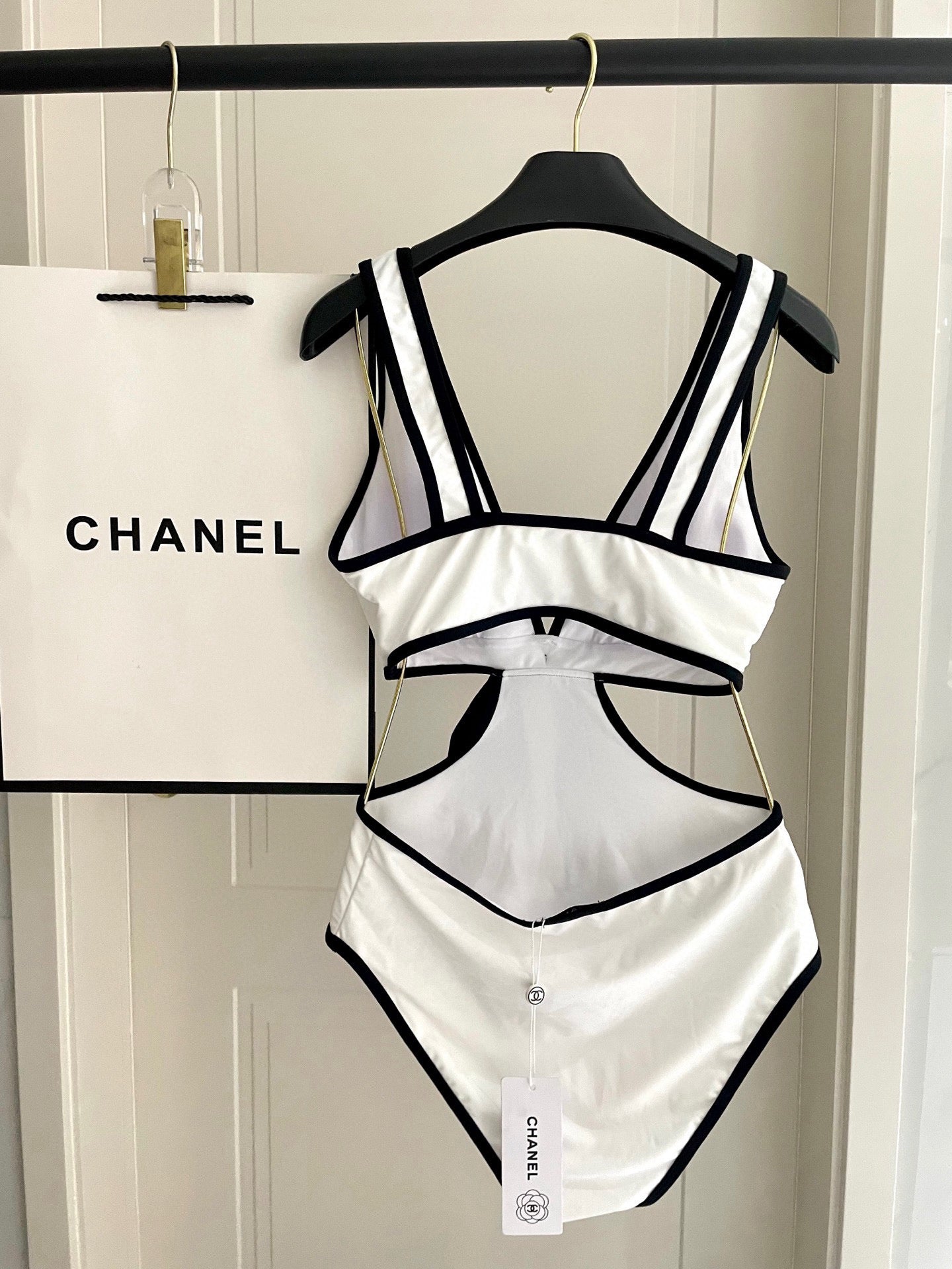 C 25 One-piece bow swimsuit