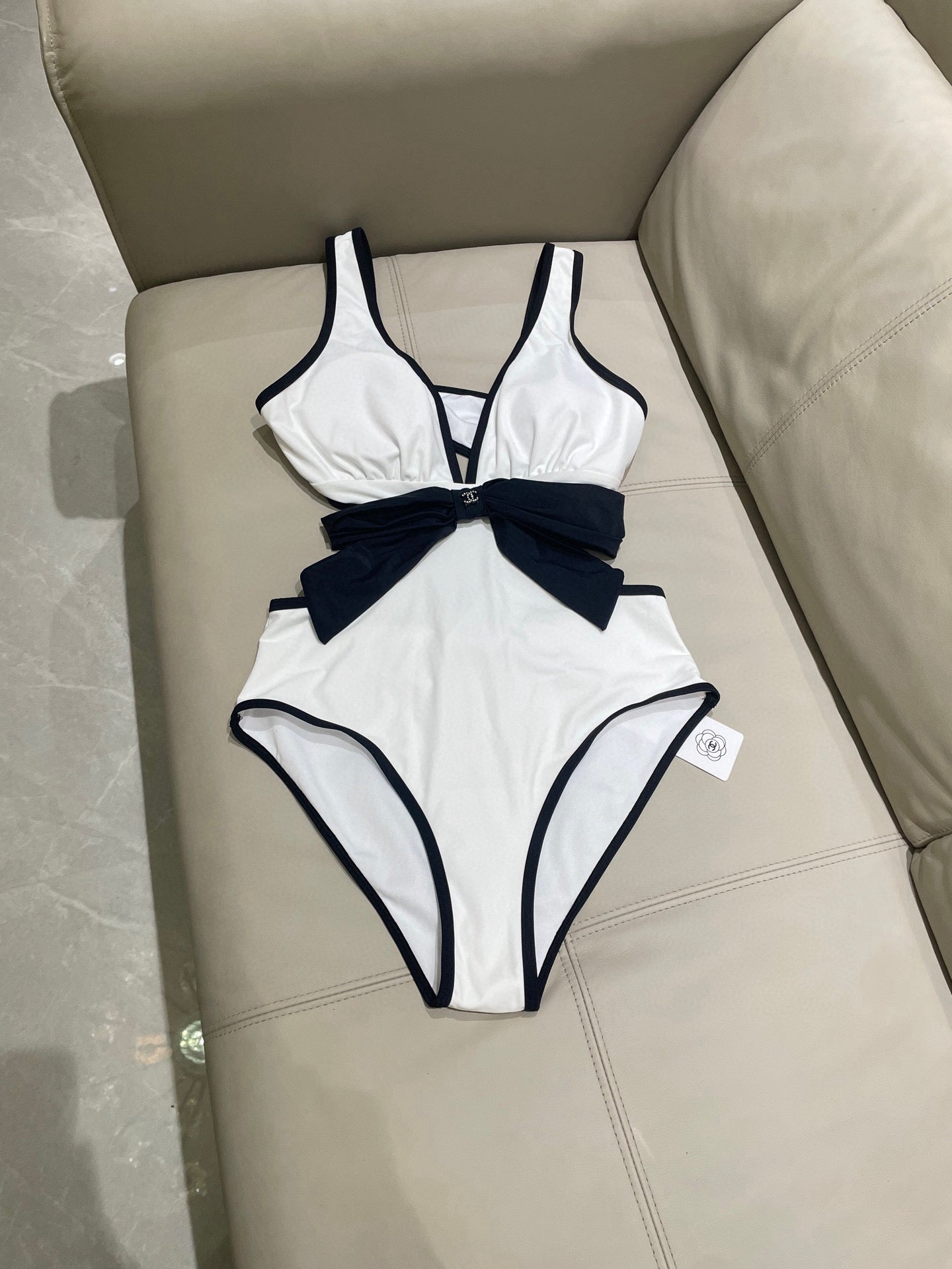 C 25 One-piece bow swimsuit
