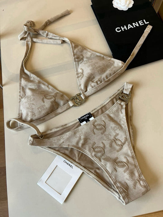 C 25 New style printed swimsuit