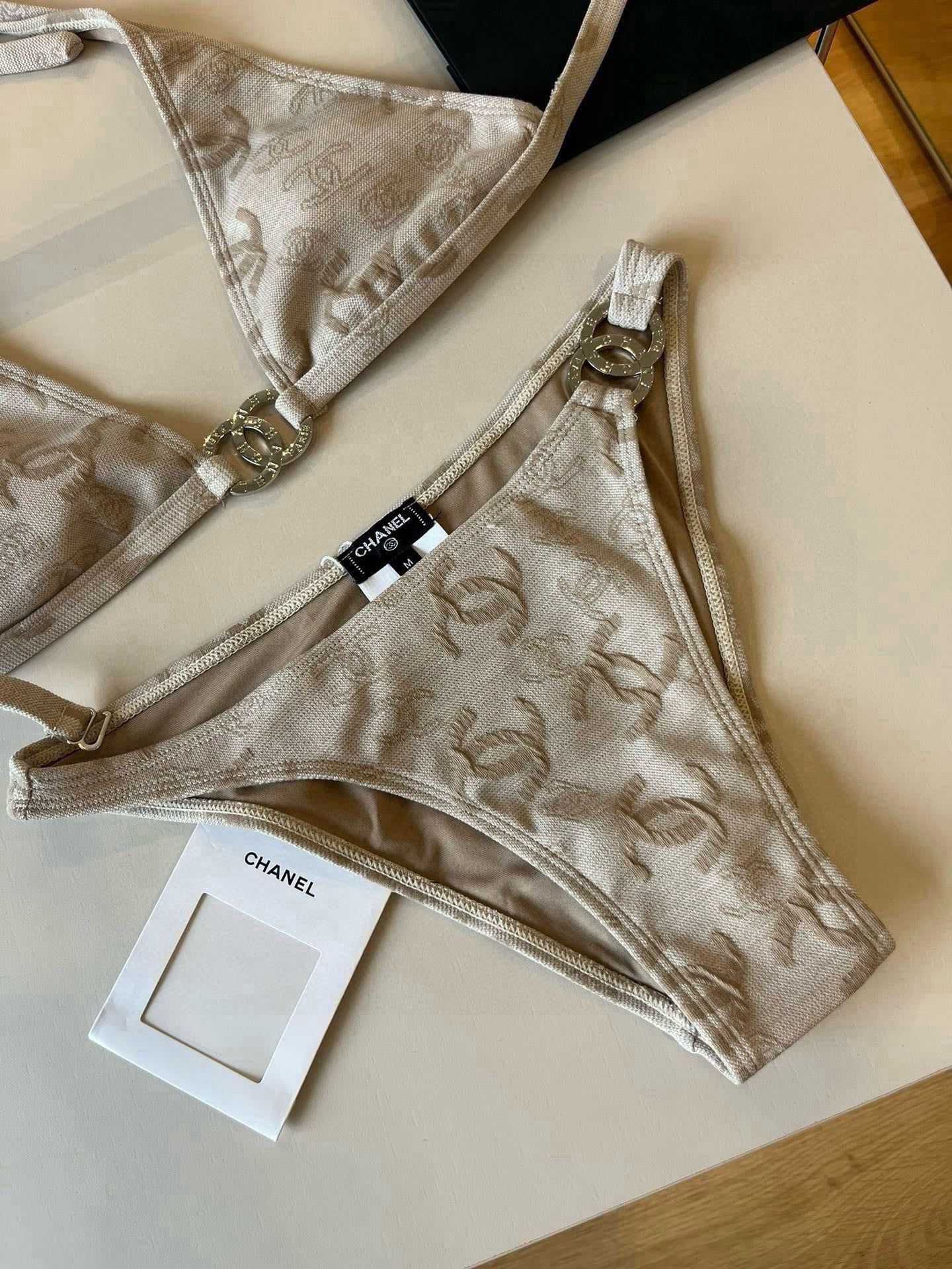 C 25 New style printed swimsuit