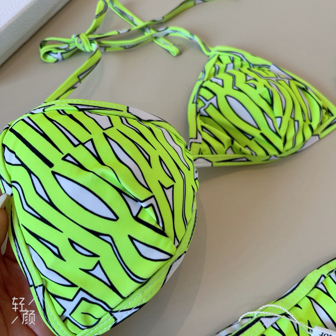 D 25 New style printed swimsuit