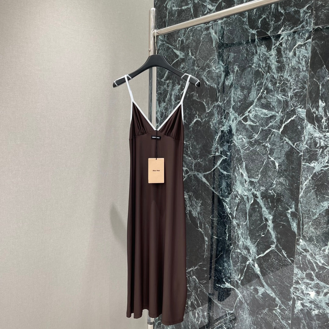 M 25 Early Fall New Slim-fitting contrasting color suspender skirt