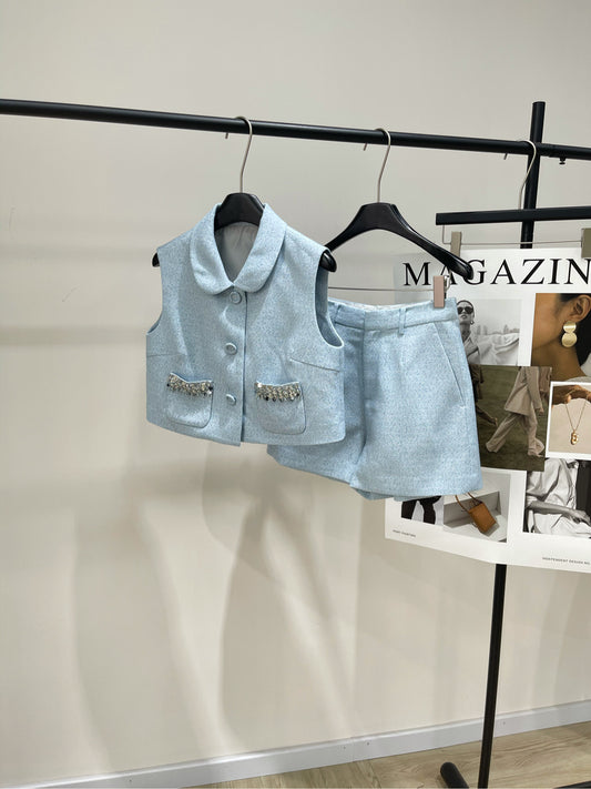 25 Summer new light blue diamond vest + shorts suit