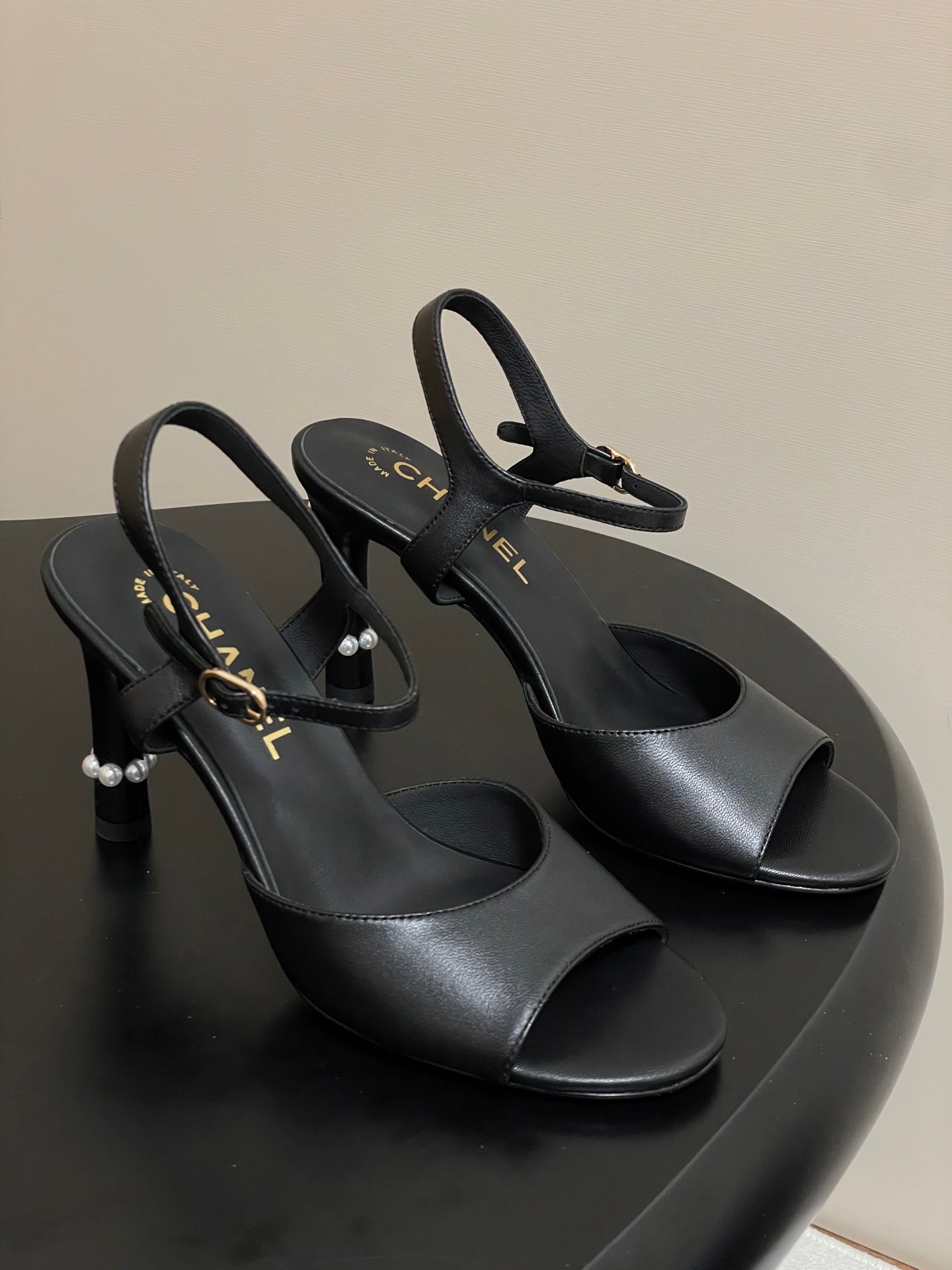 25s Spring and Summer New High Heels Buckle Pearl Heels
