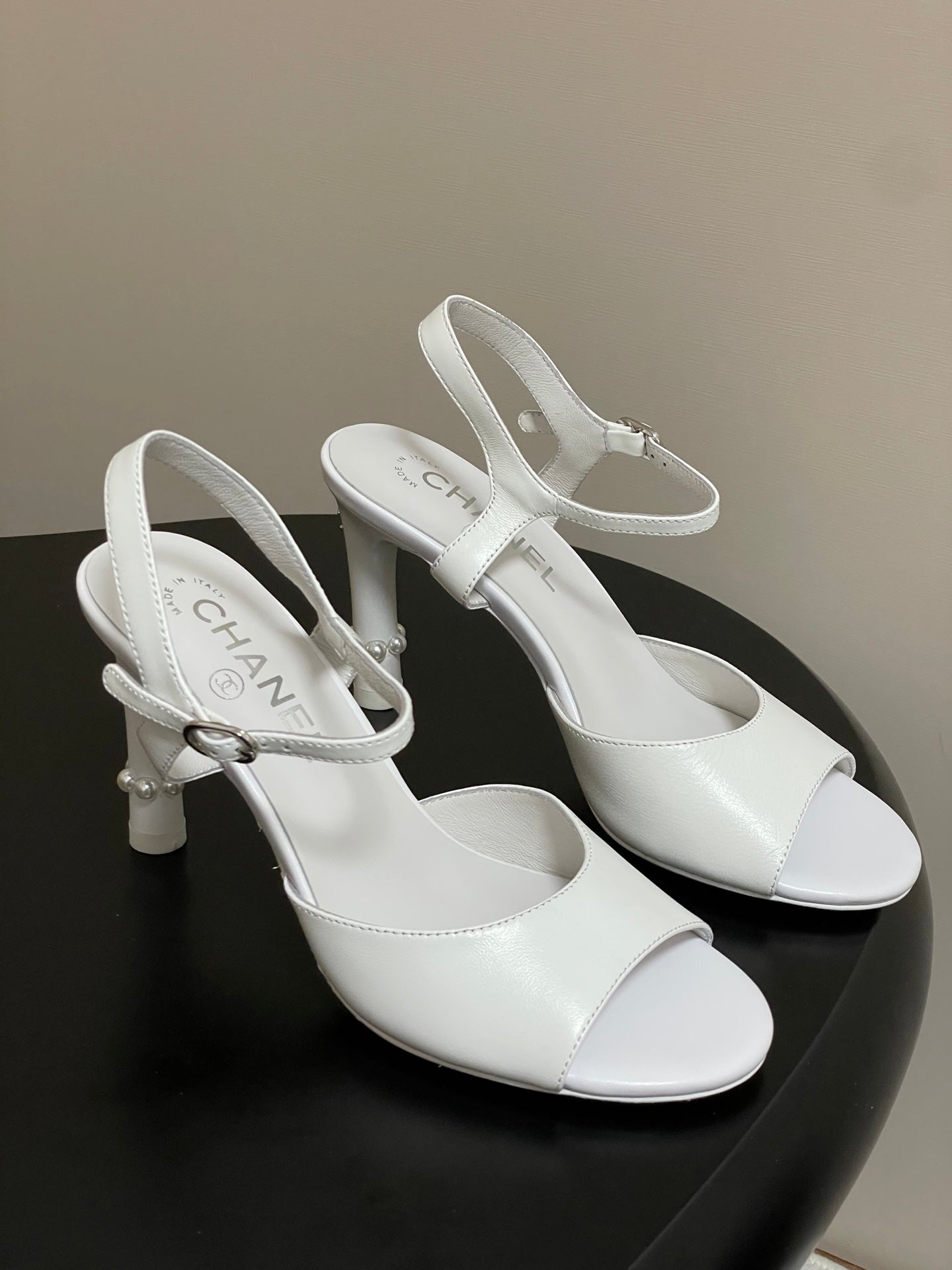 25s Spring and Summer New High Heels Buckle Pearl Heels