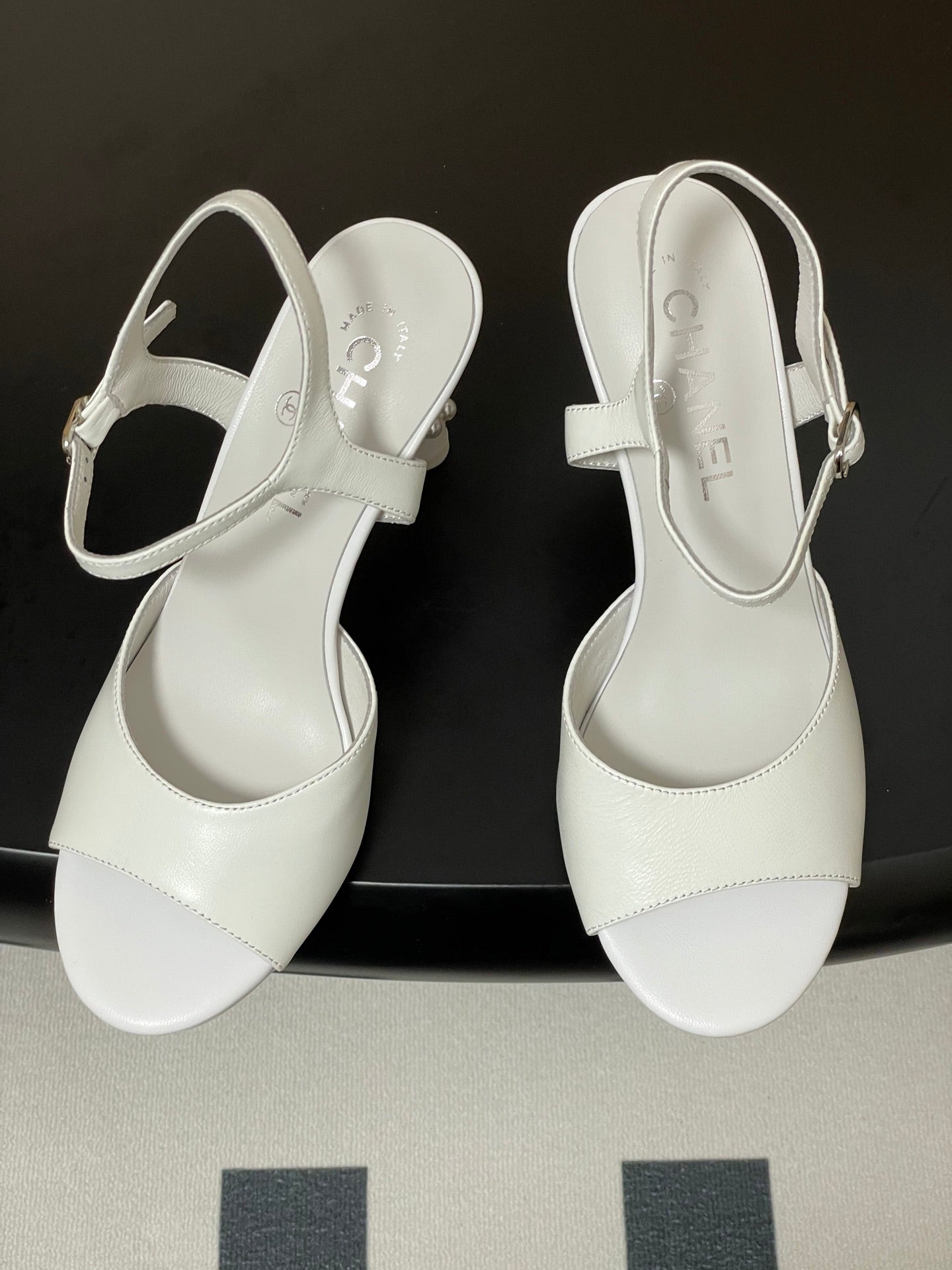 25s Spring and Summer New High Heels Buckle Pearl Heels