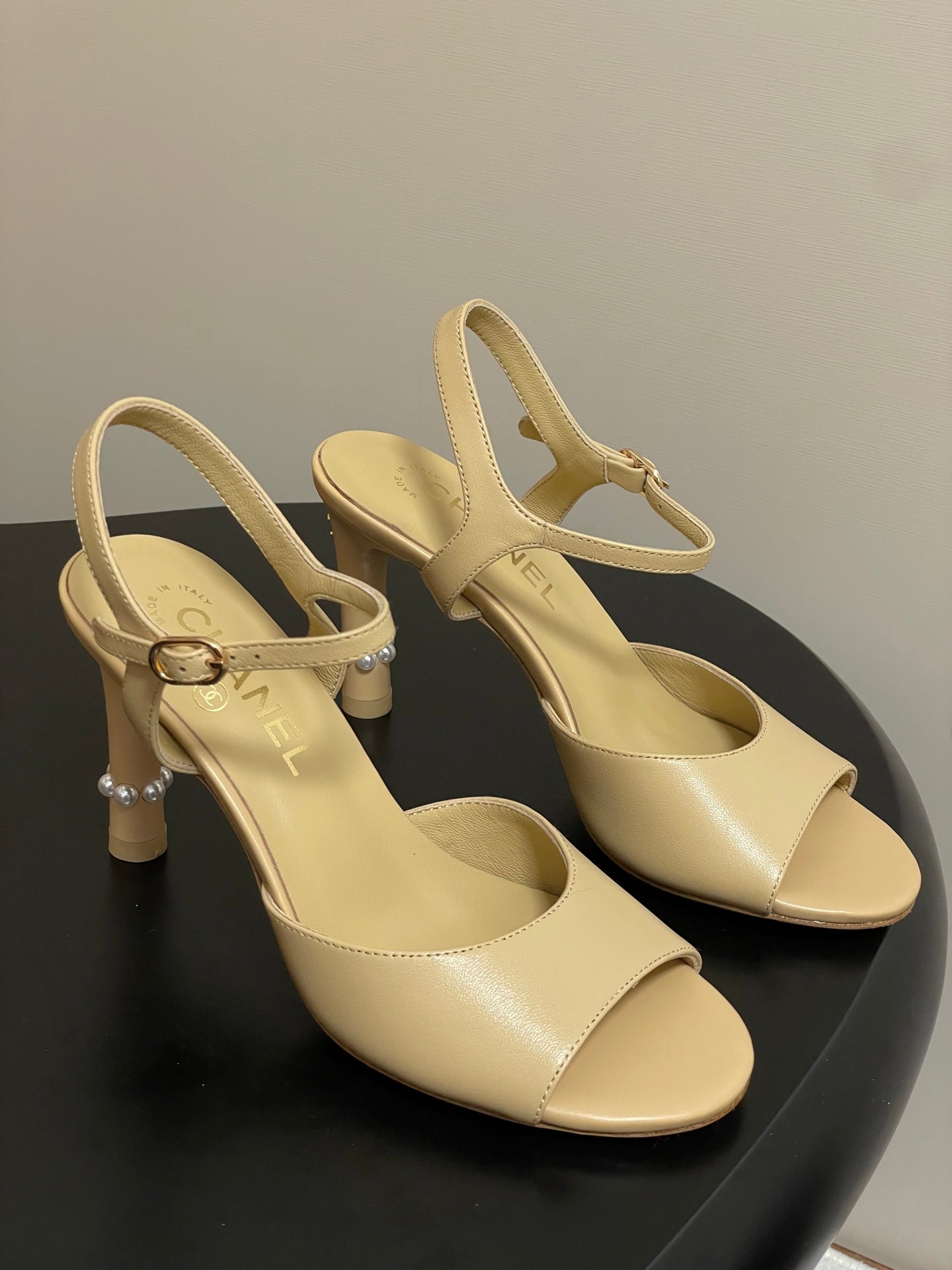 25s Spring and Summer New High Heels Buckle Pearl Heels