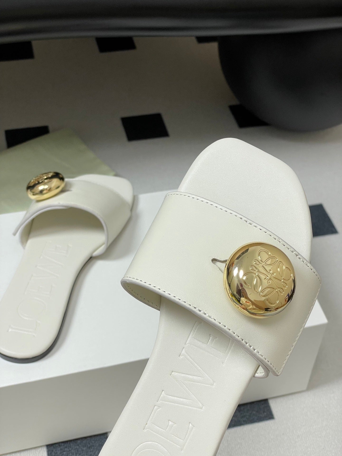 25ss Spring and Summer New Small Golden Ball Slippers