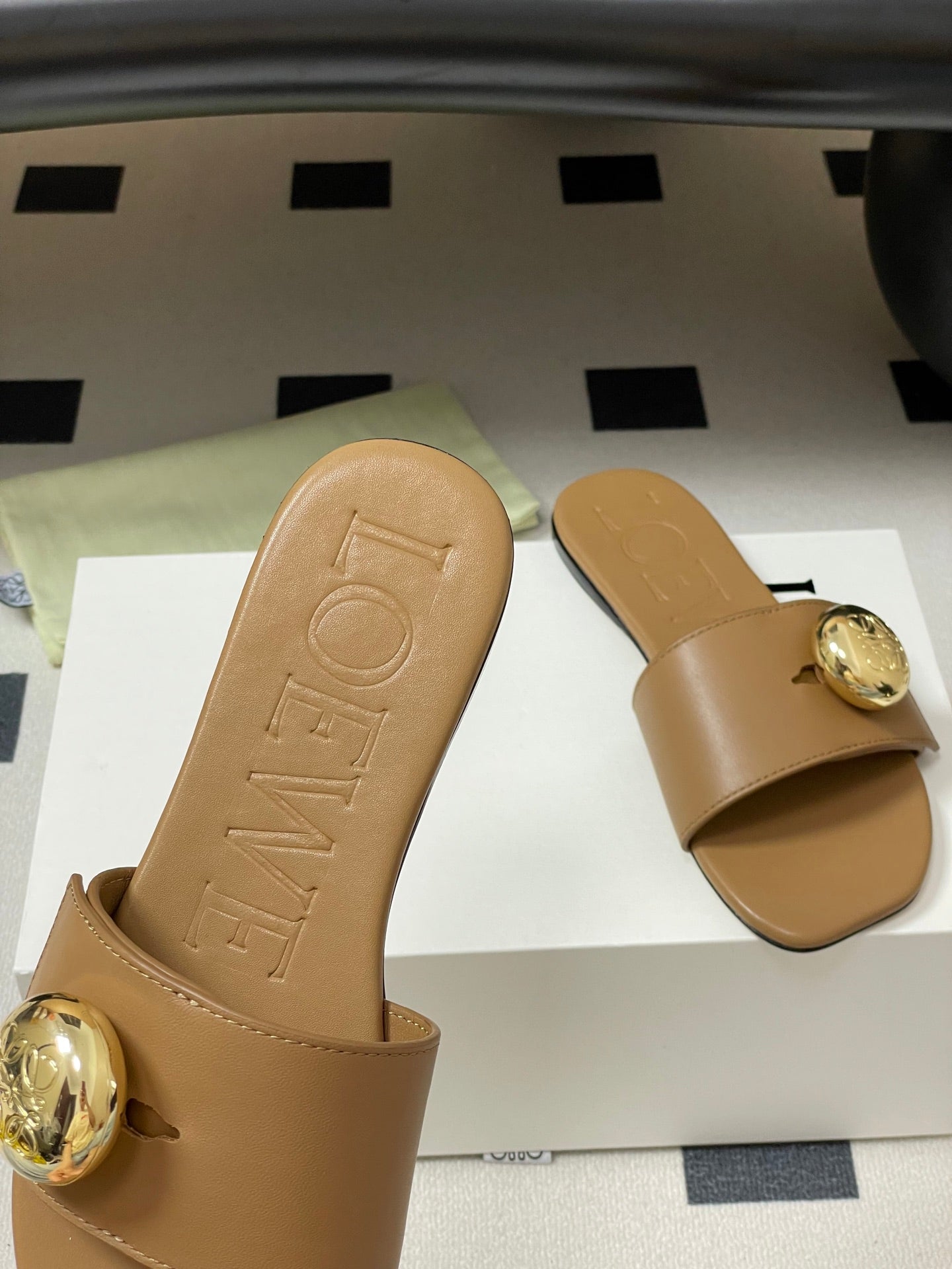 25ss Spring and Summer New Small Golden Ball Slippers