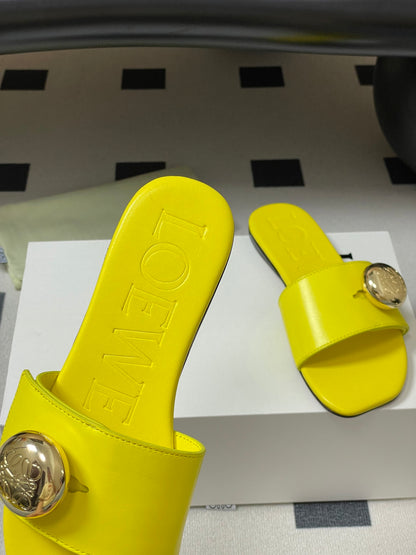 25ss Spring and Summer New Small Golden Ball Slippers