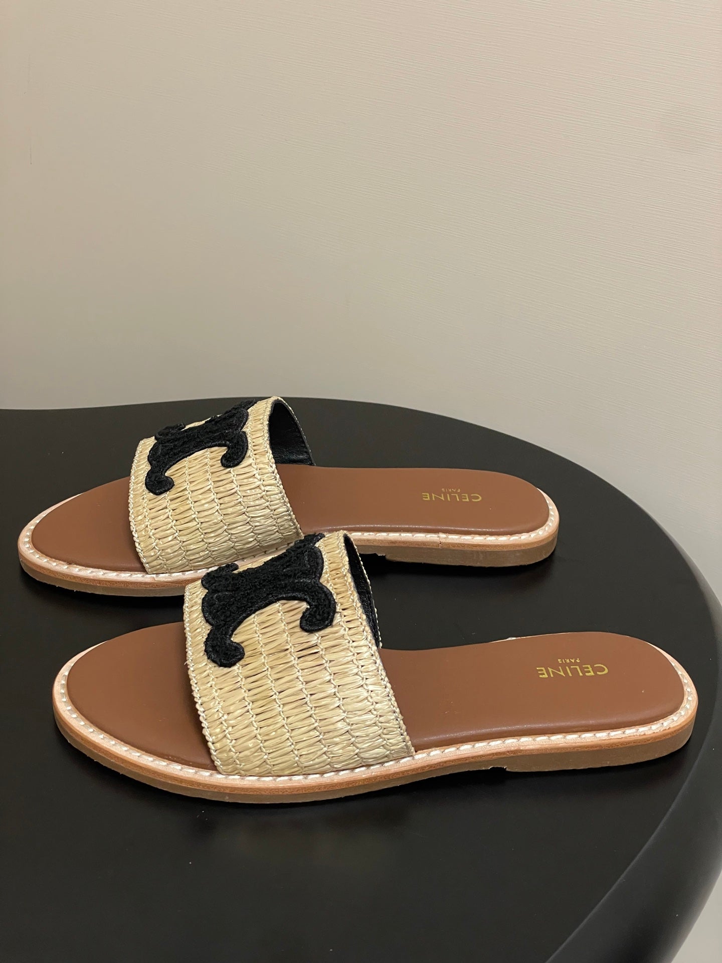 25ss Spring and Summer New Retro Straw Slippers