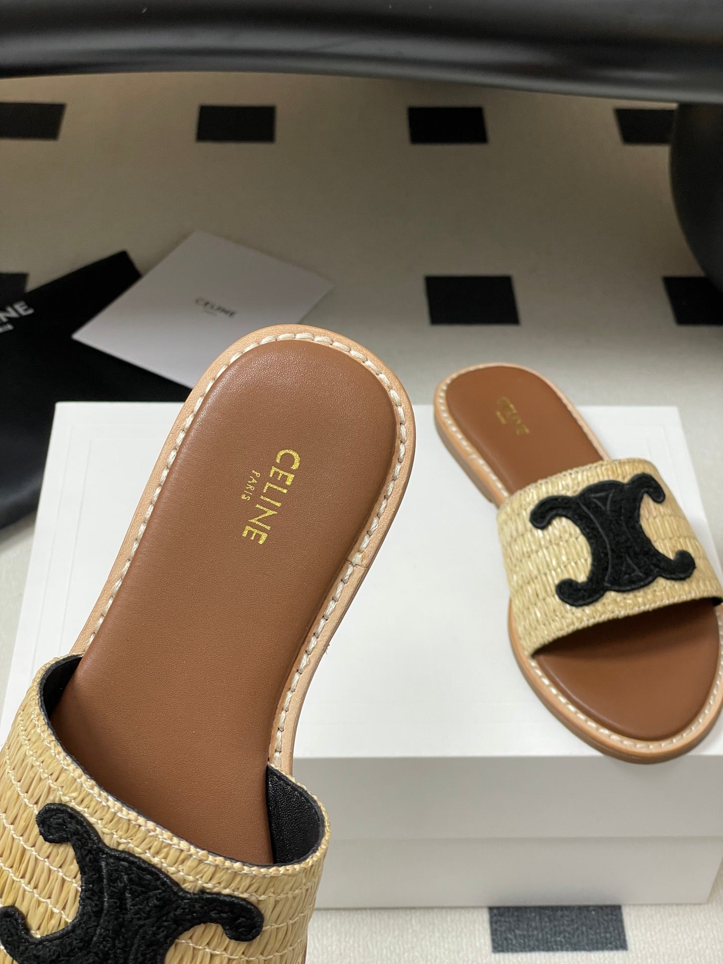 25ss Spring and Summer New Retro Straw Slippers