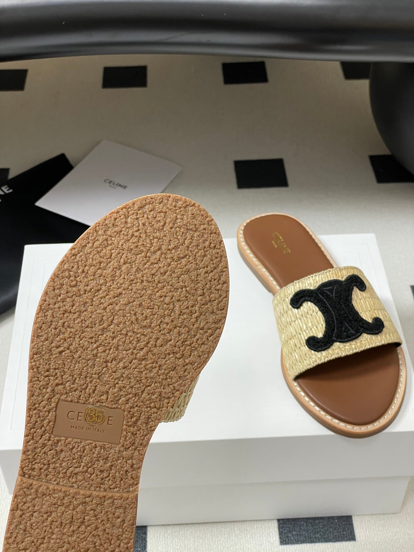 25ss Spring and Summer New Retro Straw Slippers
