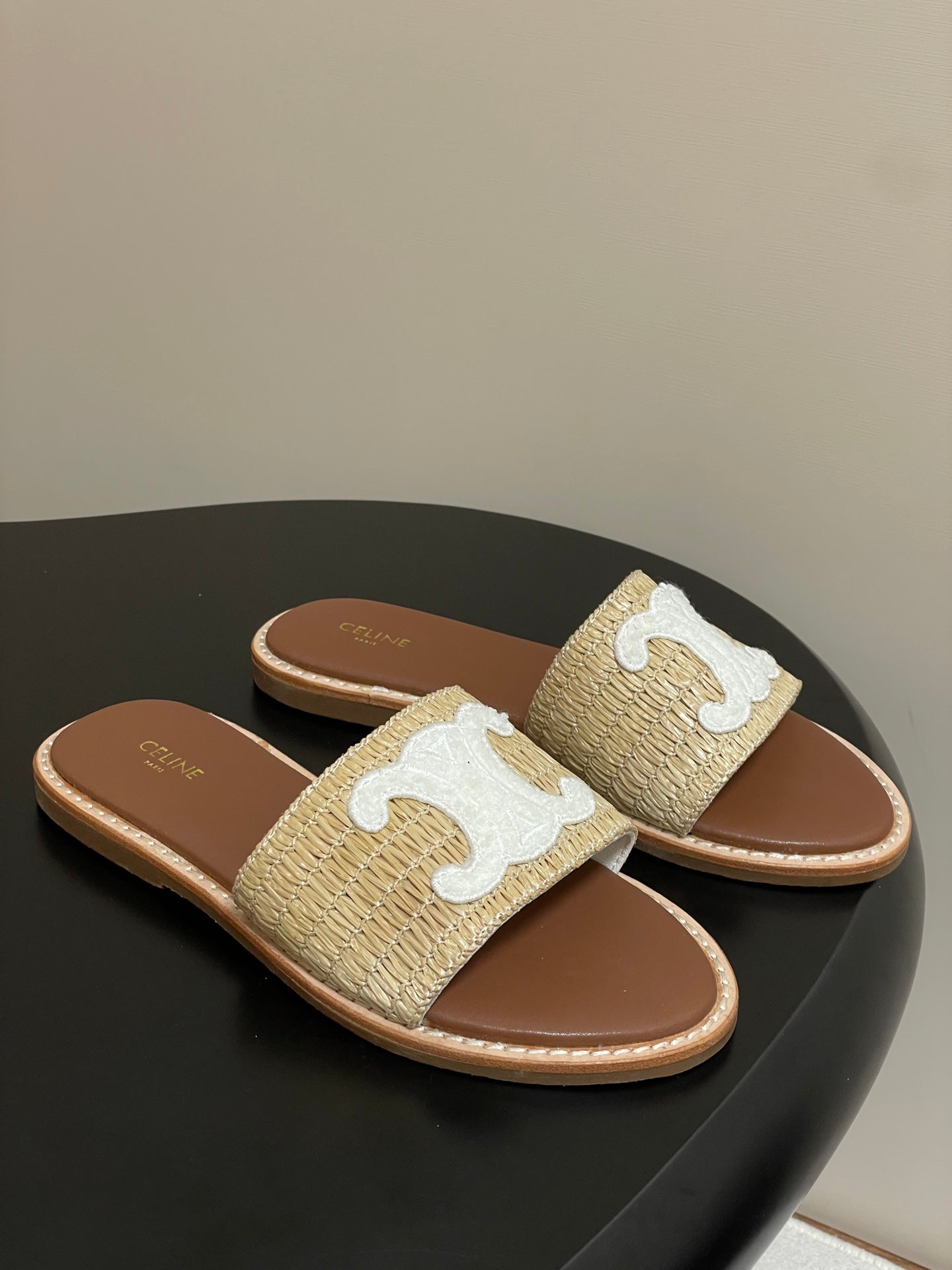 25ss Spring and Summer New Retro Straw Slippers