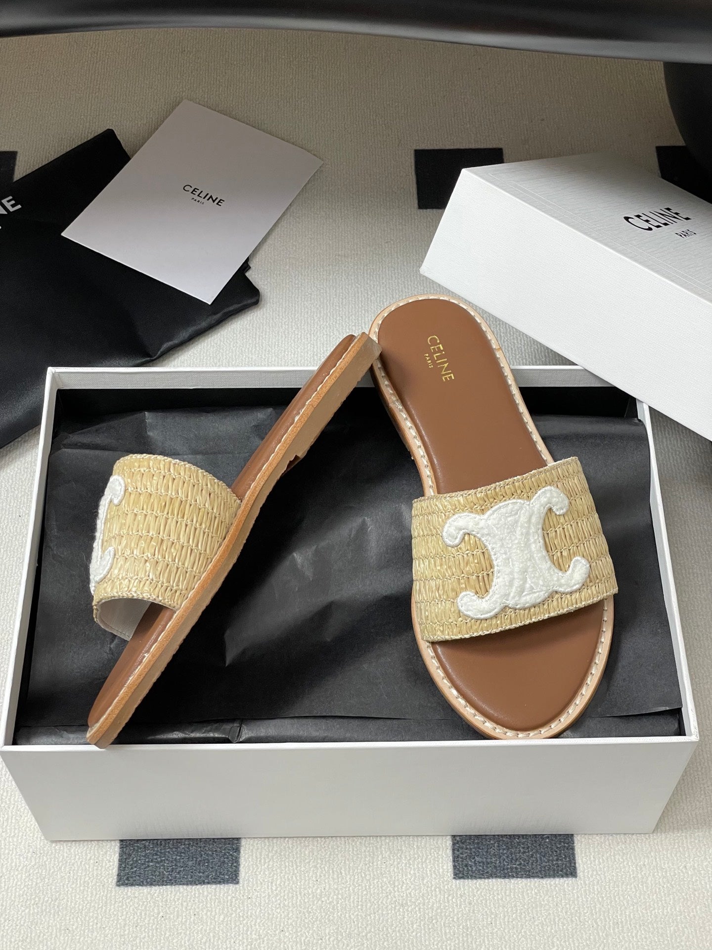 25ss Spring and Summer New Retro Straw Slippers