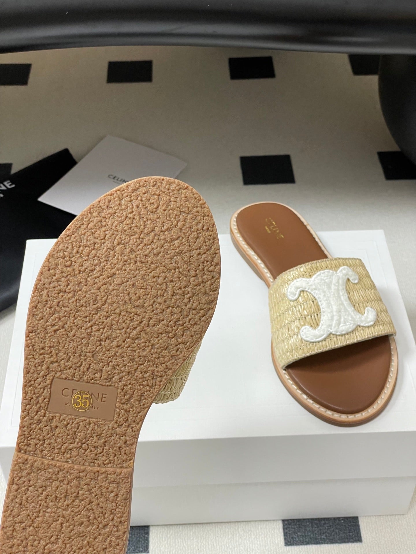 25ss Spring and Summer New Retro Straw Slippers