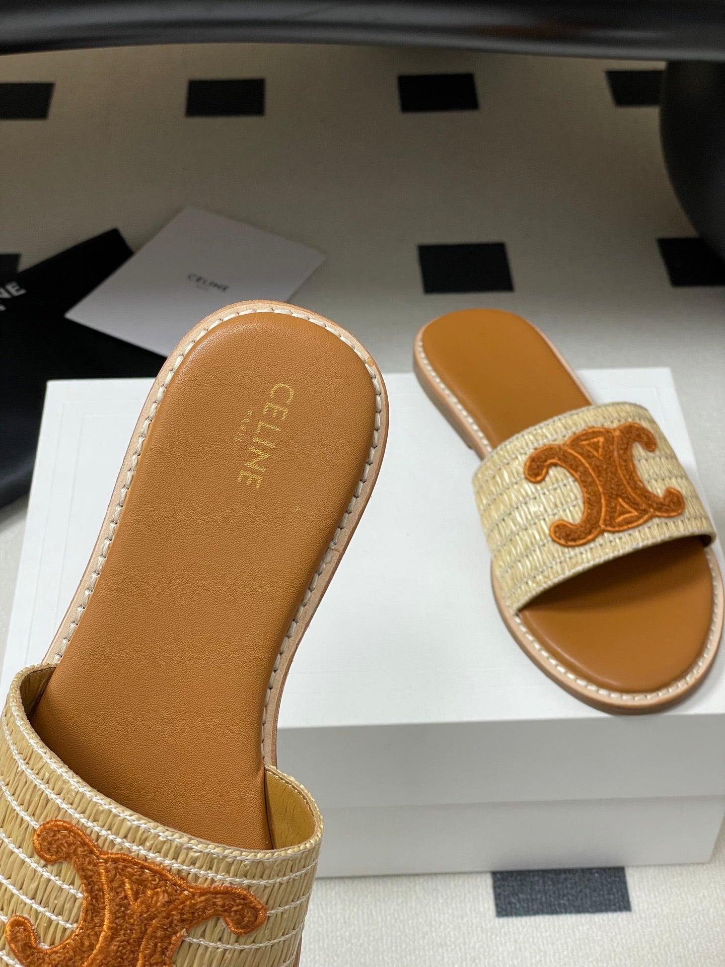 25ss Spring and Summer New Retro Straw Slippers